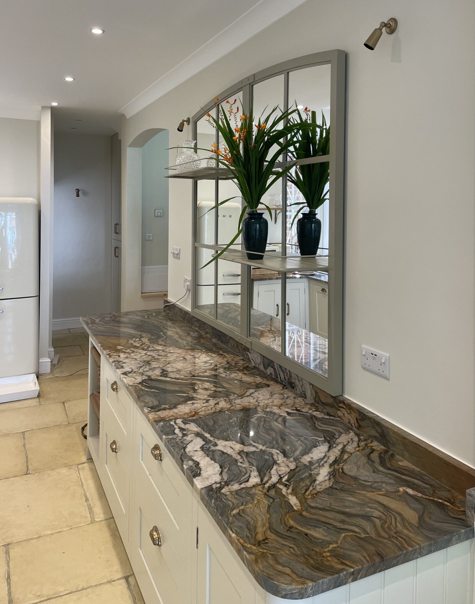 Gallery Aldgate Home Ltd