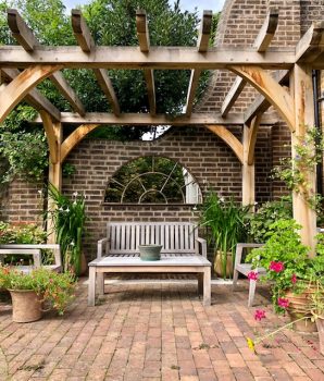 Fan Style Antique Mirror is a beautiful Pergola space