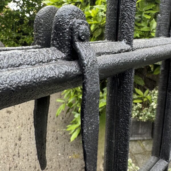 Black Aged Antique Slow Arch Mirror - Image 4