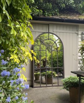 Elegant-arched-mirror