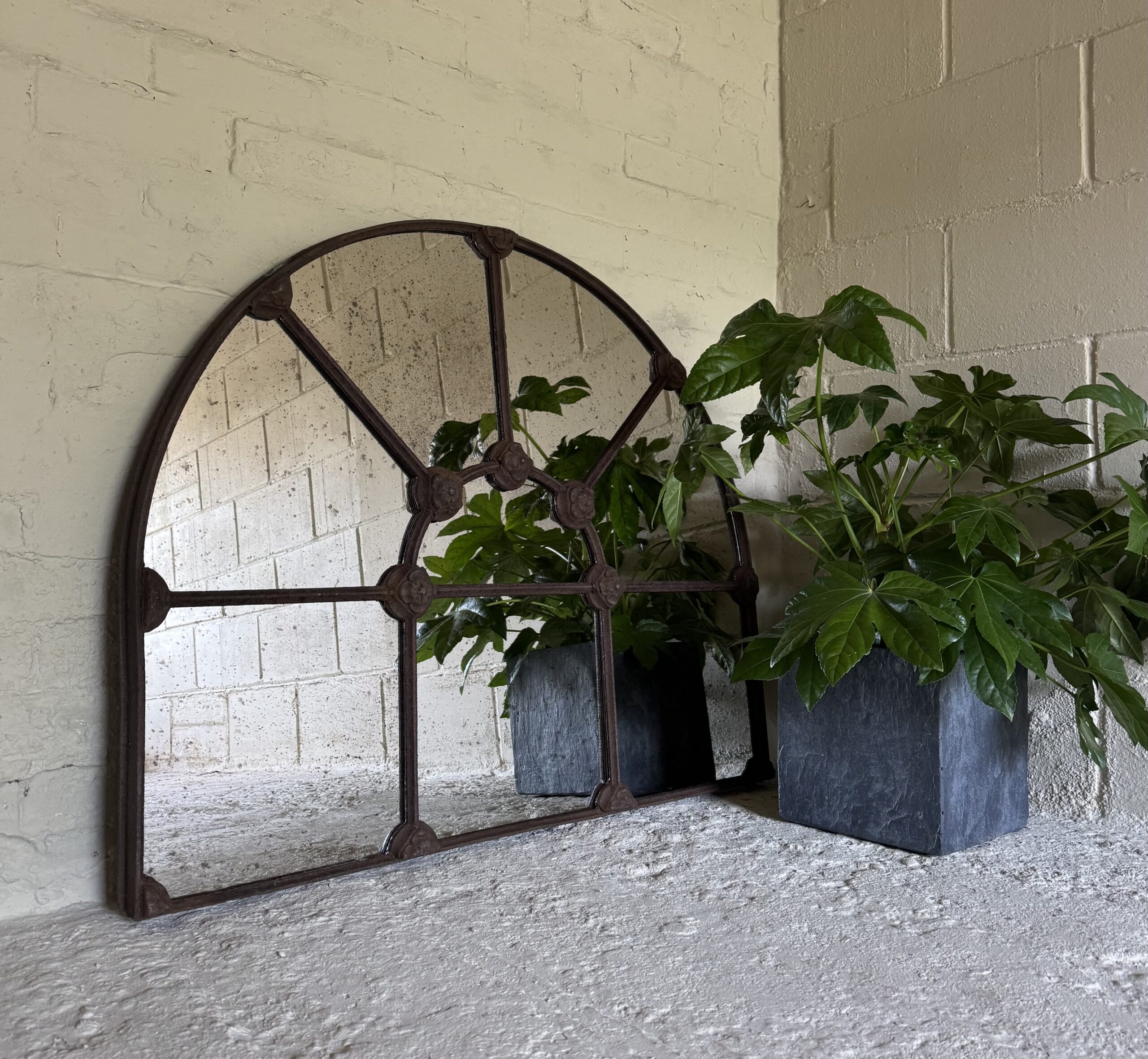 Dark Rustic Antqiue Decorative Mirror ARCHED-ALDGATE-MIRROR
